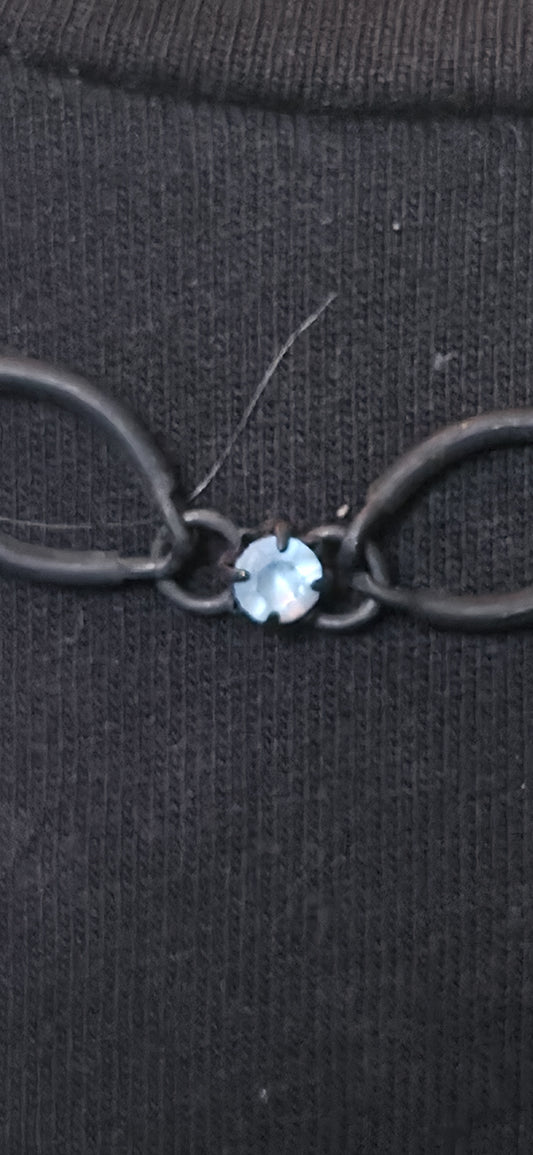 Halskette mit Strass & ovalen Elementen
