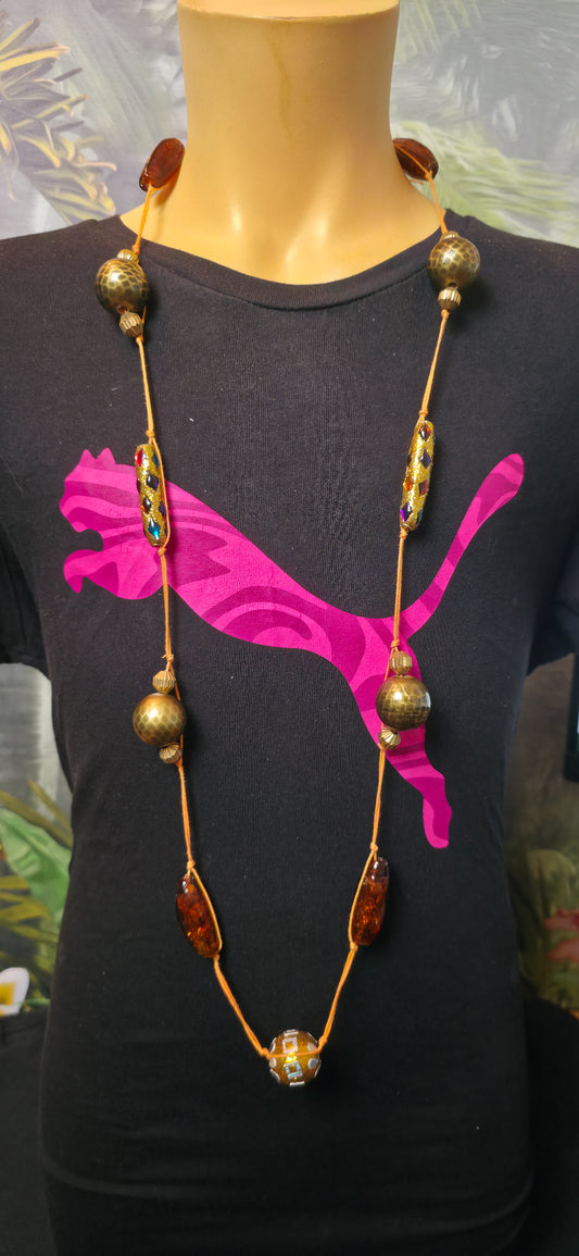Boho Statement Halskette mit großen Perlen – Vintage & einzigartig