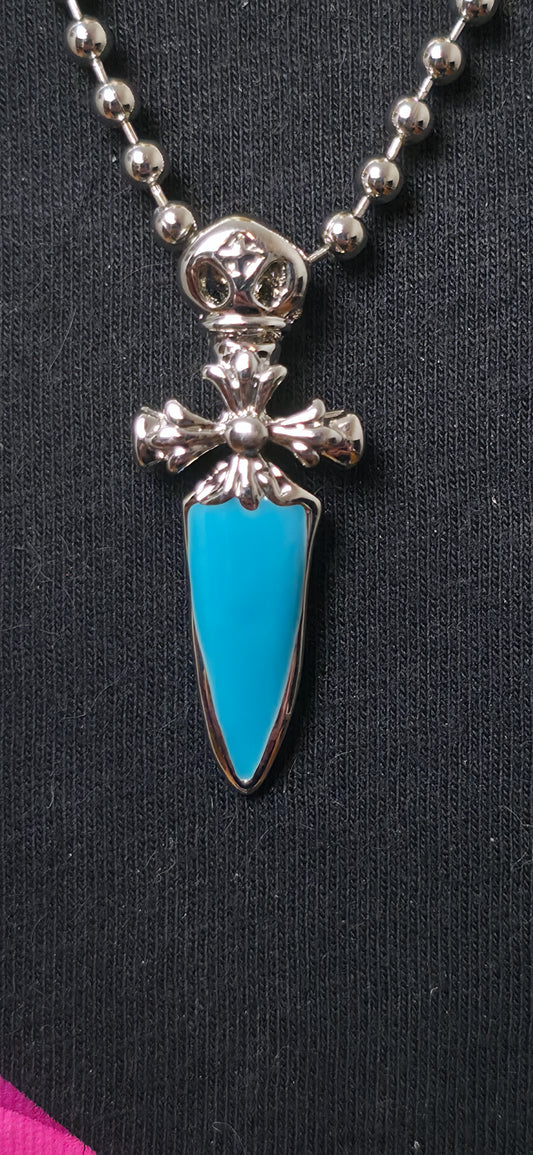 Silberne Kugelhalskette mit blauem Anhänger – edgy Statement Schmuck