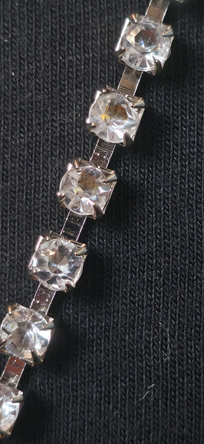 Lange Strass Halskette Silber – funkelnd & elegant