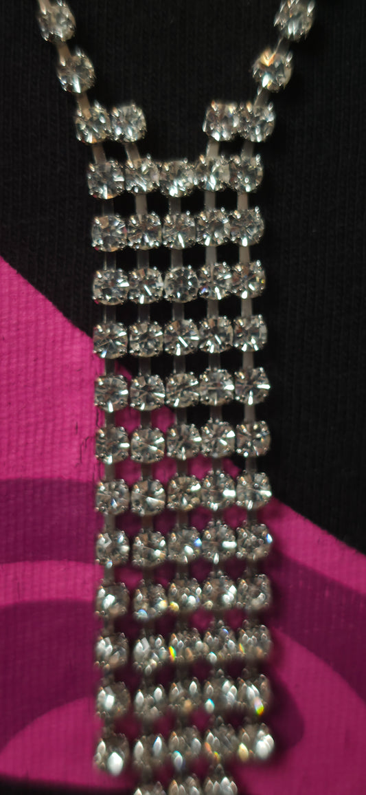 Strass Halskette mit Anhänger – funkelnd & elegant