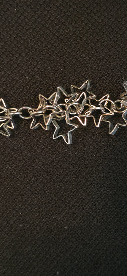 Lange Statement Armband/Fußkette mit Sternen in Silber – verspielt & modern