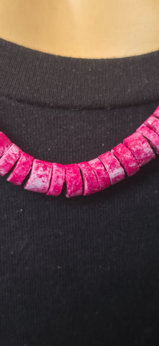Pink Perlenhalskette – auffällig & trendy Statement Schmuck