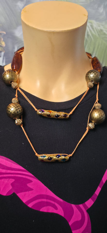 Boho Statement Halskette mit großen Perlen – Vintage & einzigartig