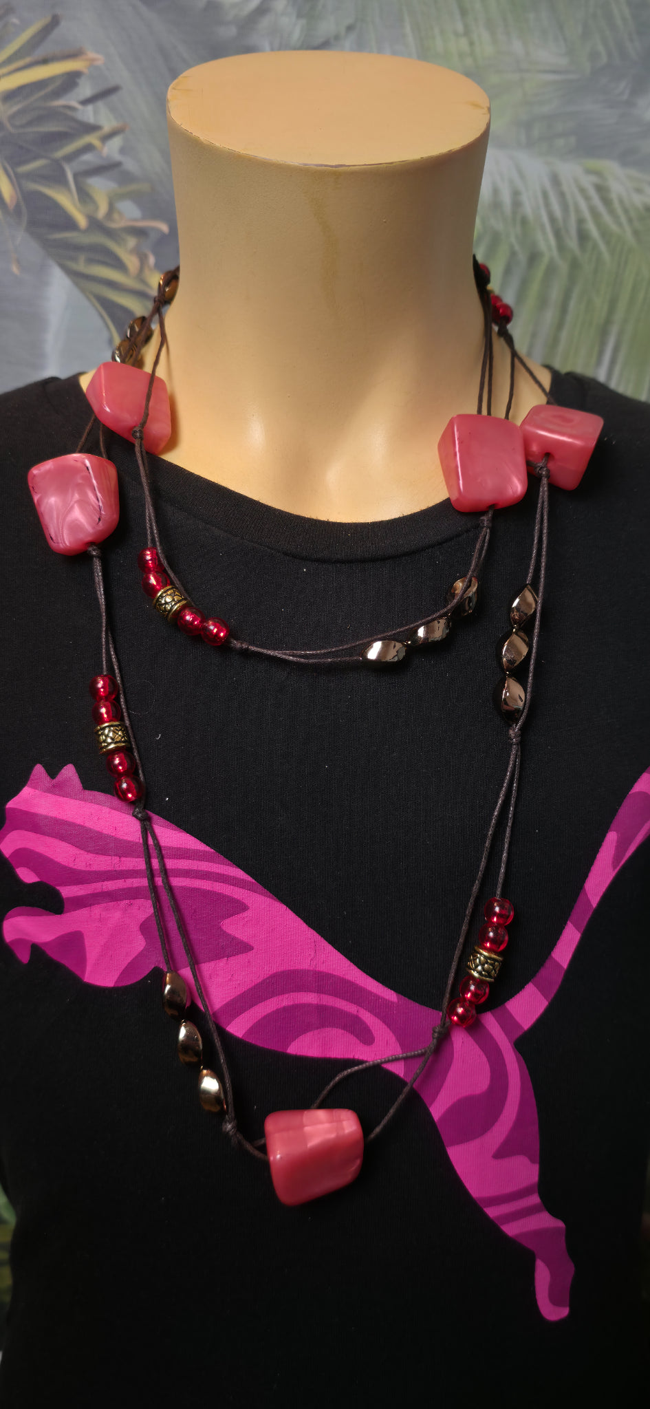 Lange Statement Halskette Pink & Rot – auffällig & boho Style