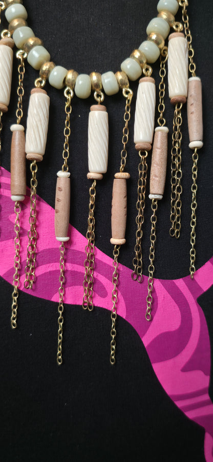Boho Statement Halskette mit Fransen & Perlen – Vintage Festival Style