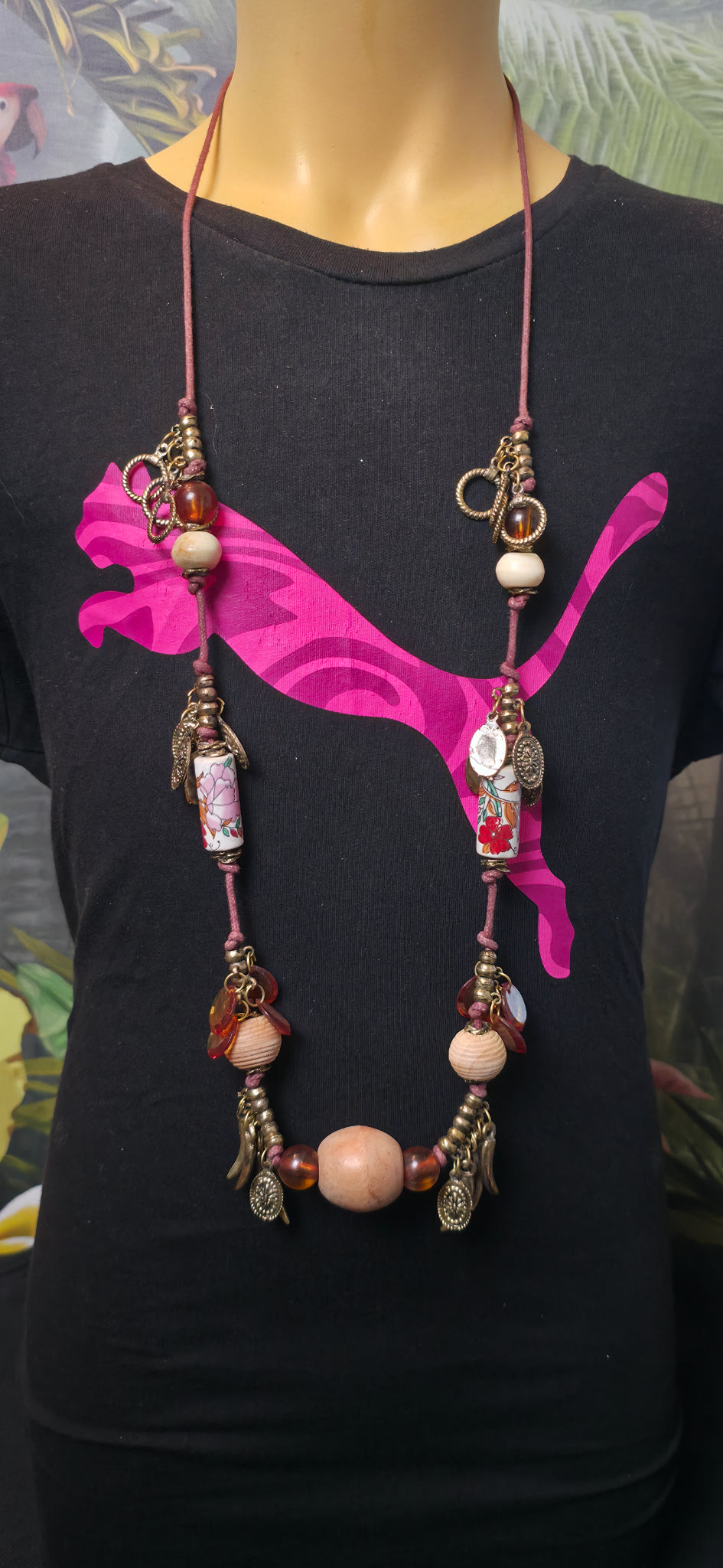 Boho Vintage Halskette mit Anhängern & Holzperlen – verspielt & einzigartig