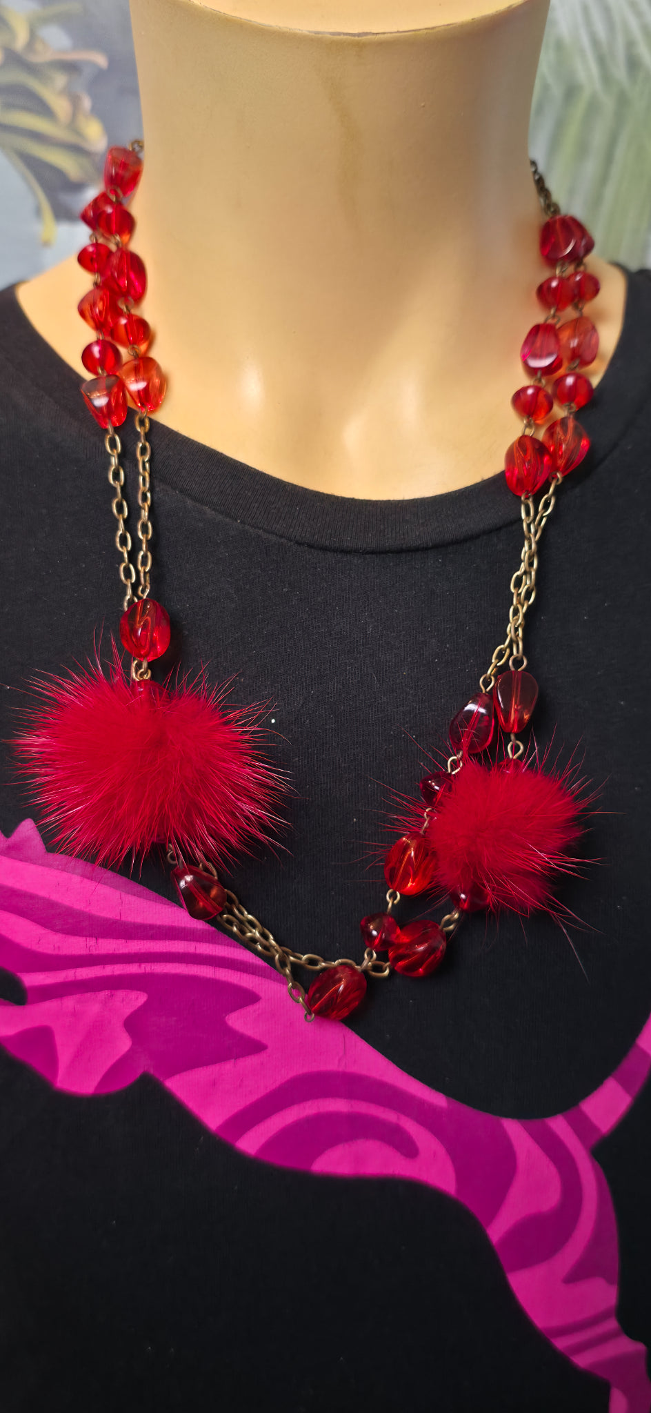 Statement Halskette Braun mit Fell Pompons & Perlen – warmes Boho Vintage Design