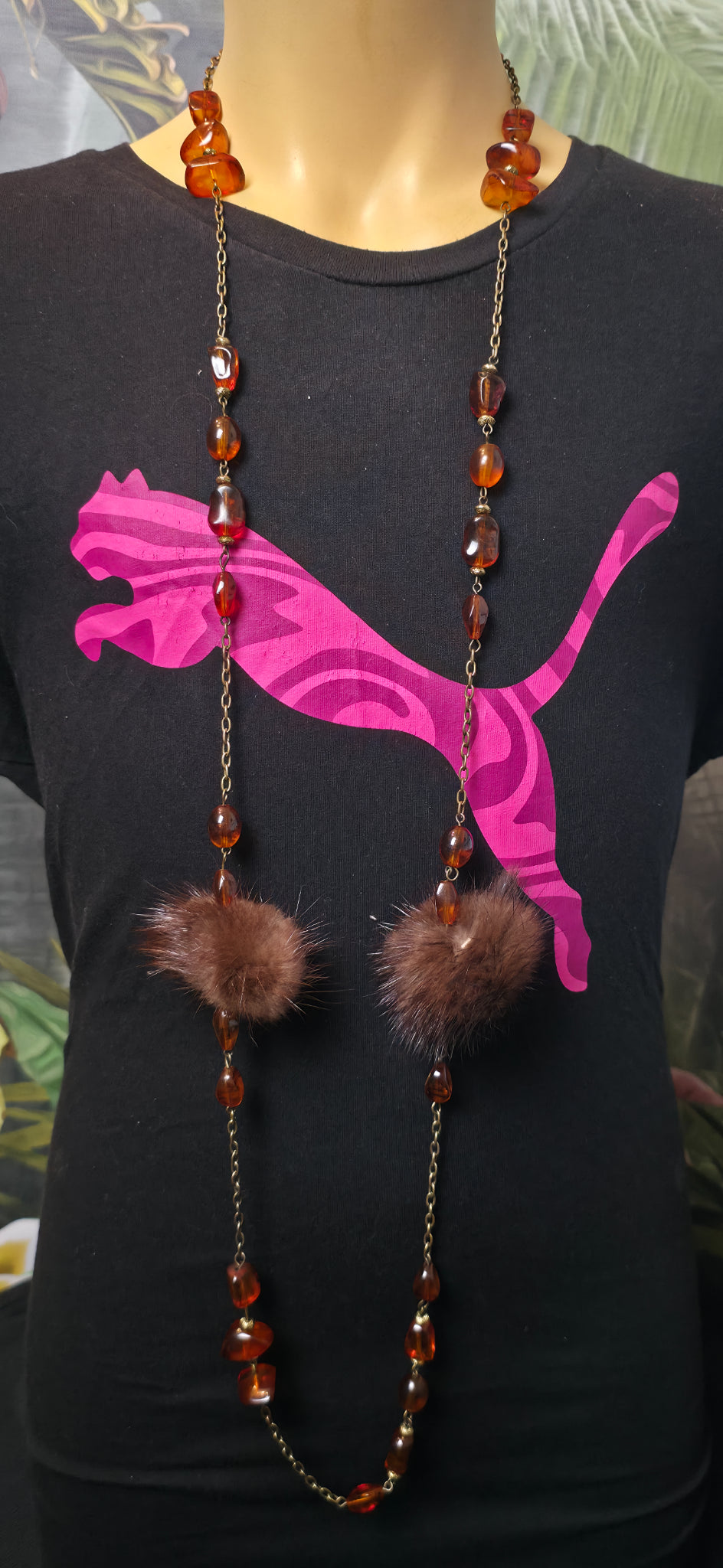 Boho Statement Halskette Grün mit Federn & Anhänger – auffällig