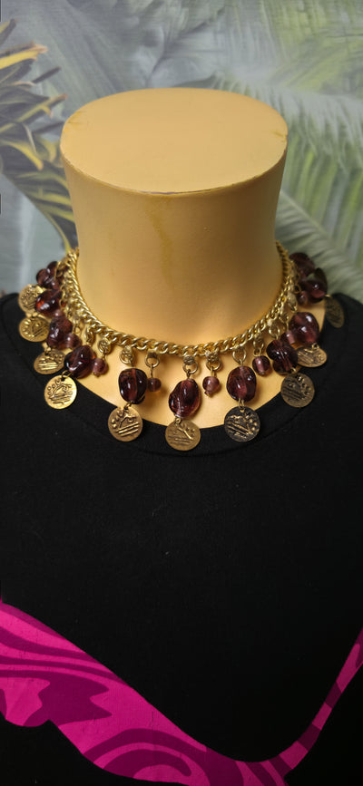Goldene Statement Halskette mit Orange braunen Perlen & Anhängern – Boho Vintage Style