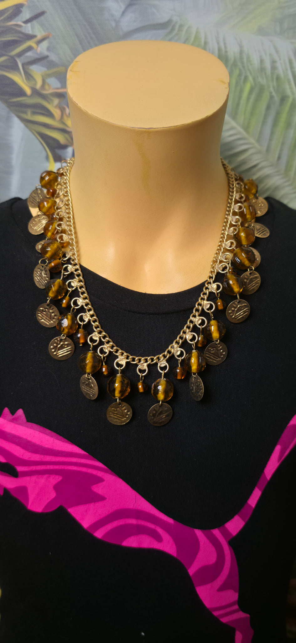 Goldene Statement Halskette mit Münz Anhängern & Perlen – Boho Ethno Style